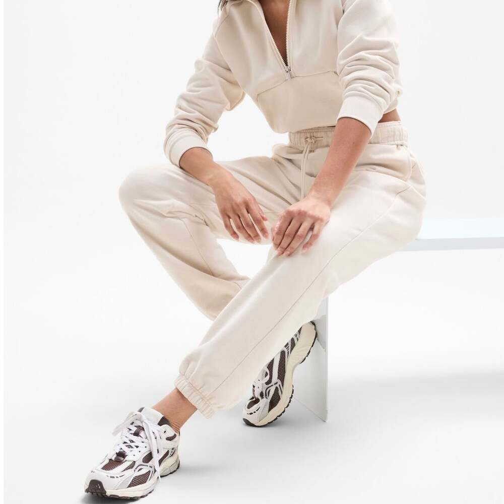 Athleta Forever Fleece High Rise Jogger Bone Size XXS NWT